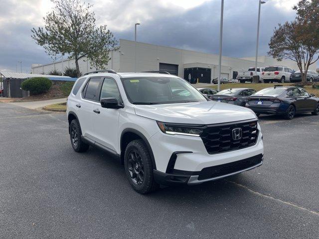 new 2025 Honda Pilot car, priced at $48,782