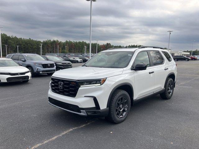 new 2025 Honda Pilot car, priced at $48,782