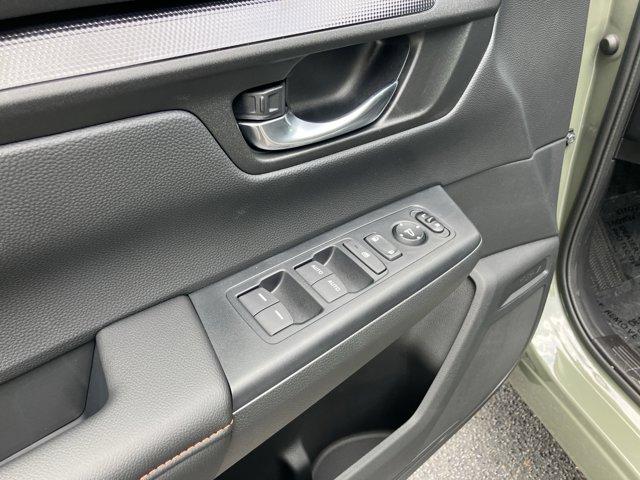 new 2026 Honda CR-V Hybrid car, priced at $39,077