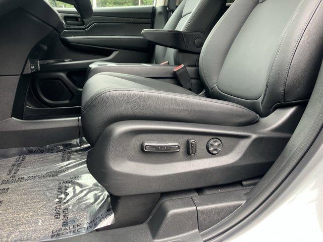 used 2025 Honda Odyssey car, priced at $44,995