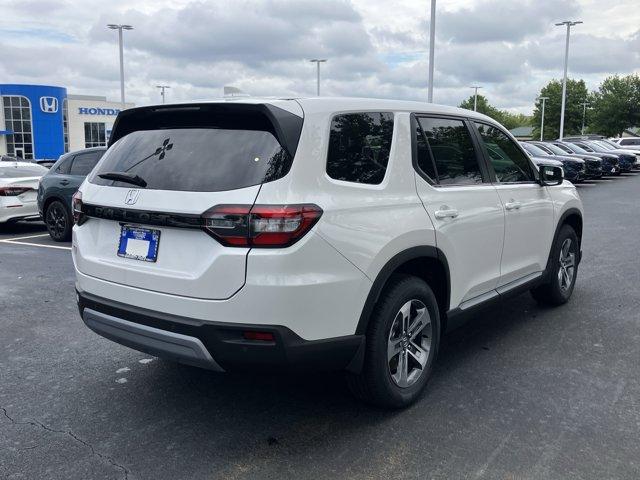 new 2025 Honda Pilot car, priced at $43,405