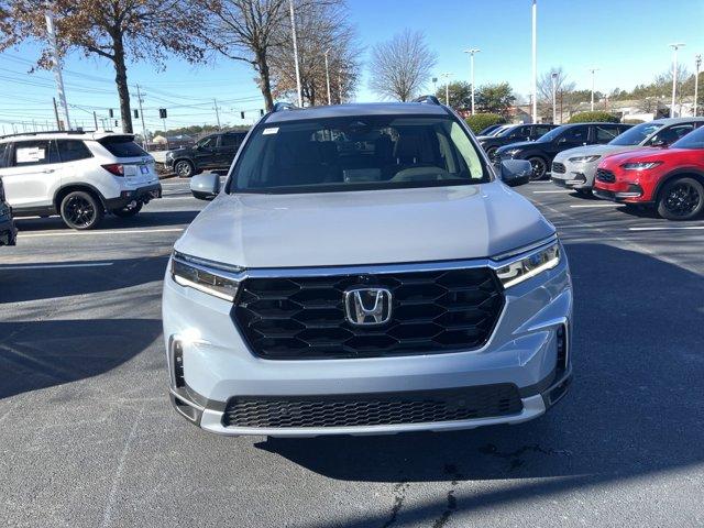 new 2025 Honda Pilot car, priced at $53,930