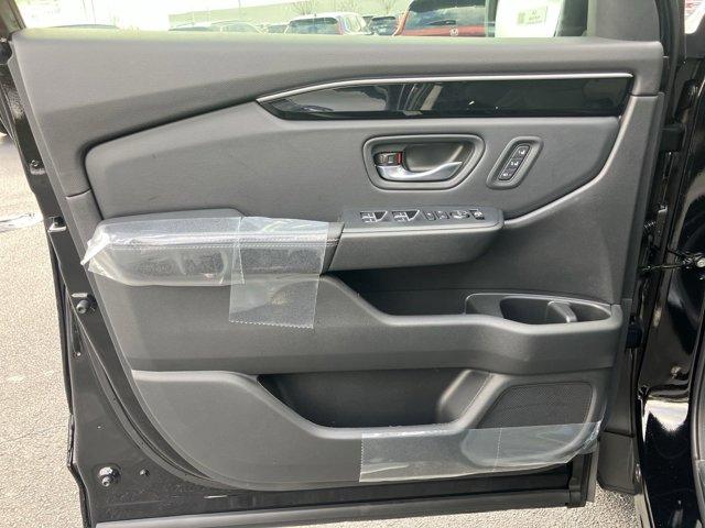 new 2025 Honda Pilot car, priced at $46,502