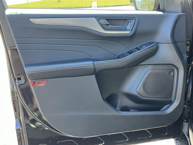 used 2025 Ford Escape car, priced at $26,959