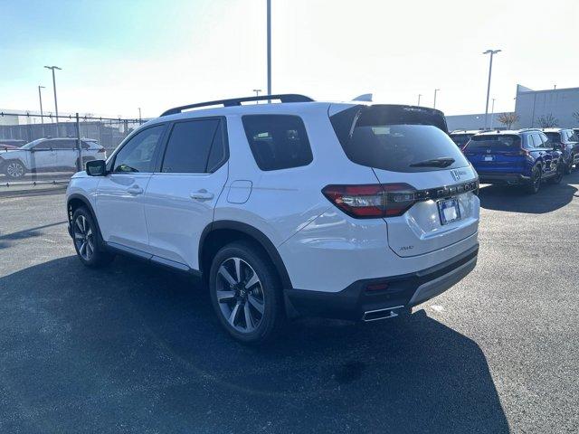 new 2025 Honda Pilot car, priced at $52,278