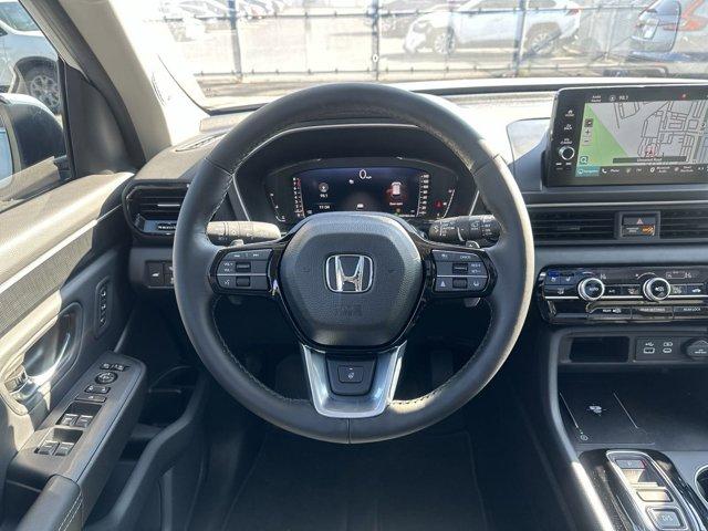 new 2025 Honda Pilot car, priced at $52,278