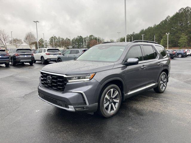 new 2025 Honda Pilot car, priced at $47,950