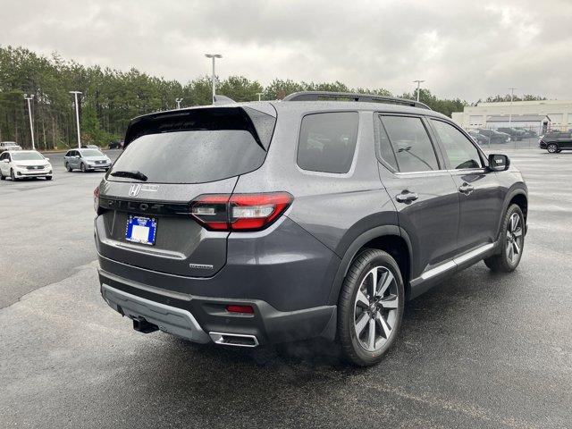 new 2025 Honda Pilot car, priced at $47,950