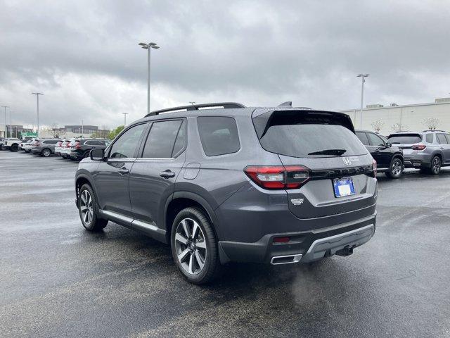 new 2025 Honda Pilot car, priced at $47,950