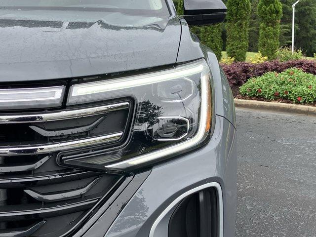 used 2024 Volkswagen Atlas car, priced at $44,588