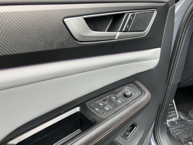 used 2024 Volkswagen Atlas car, priced at $41,995