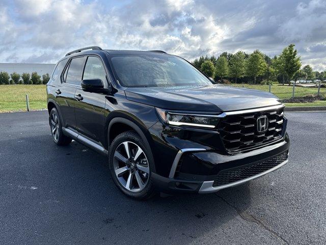 new 2025 Honda Pilot car, priced at $53,530