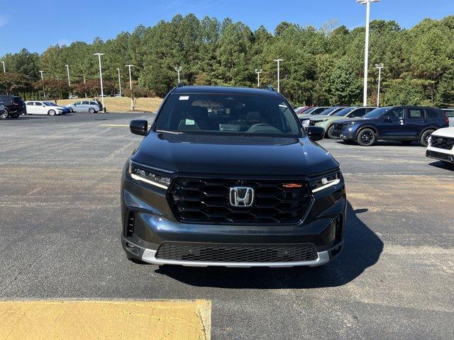 new 2025 Honda Pilot car, priced at $48,640