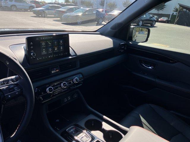 new 2025 Honda Pilot car, priced at $48,640