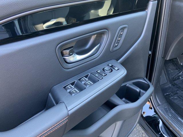 new 2025 Honda Pilot car, priced at $48,640