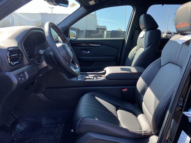 new 2025 Honda Pilot car, priced at $48,640