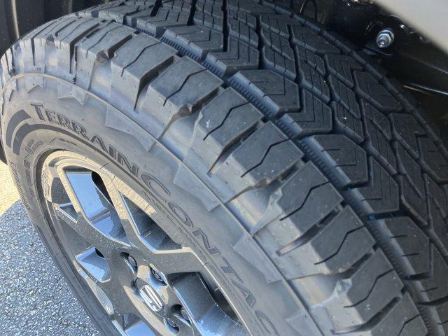 new 2025 Honda Pilot car, priced at $48,640