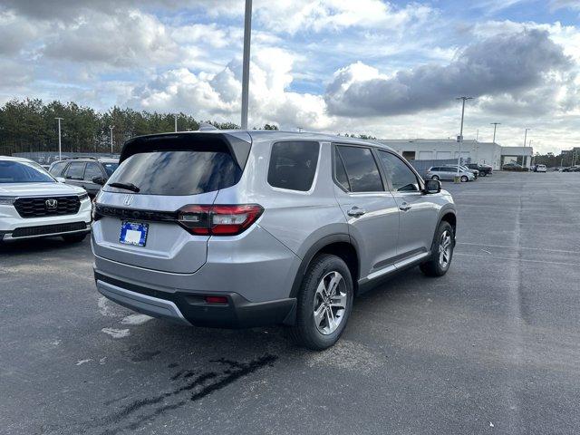 new 2025 Honda Pilot car, priced at $42,950