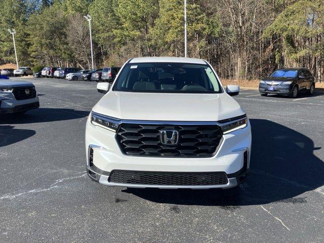 new 2025 Honda Pilot car, priced at $43,350