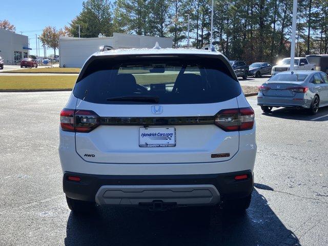 used 2025 Honda Pilot car, priced at $47,359