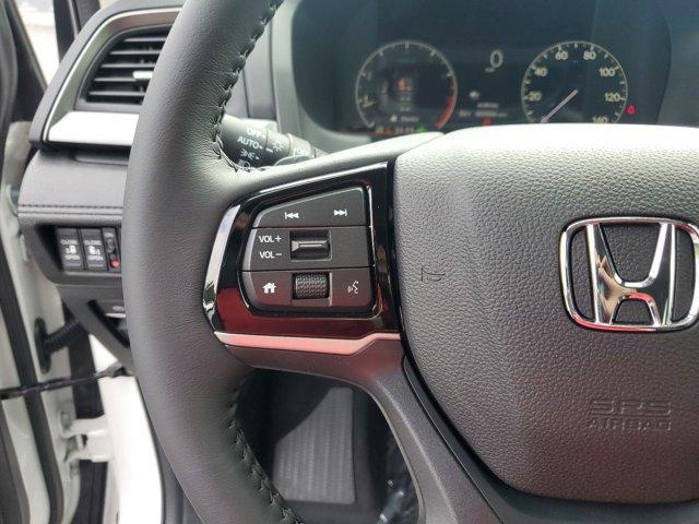 new 2025 Honda Odyssey car, priced at $41,919