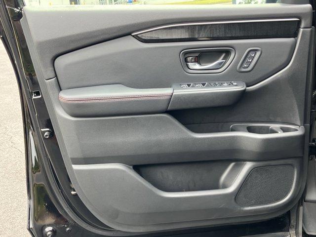 used 2025 Honda Pilot car, priced at $48,588