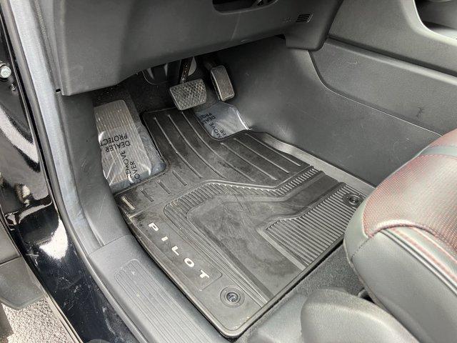 used 2025 Honda Pilot car, priced at $48,588