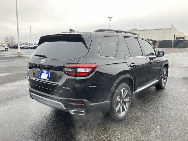 new 2025 Honda Pilot car, priced at $53,530