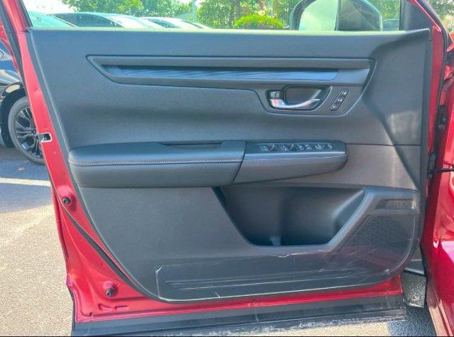 new 2026 Honda CR-V Hybrid car, priced at $39,005