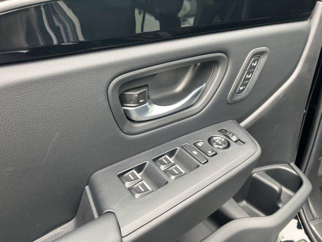 new 2025 Honda Pilot car, priced at $47,950