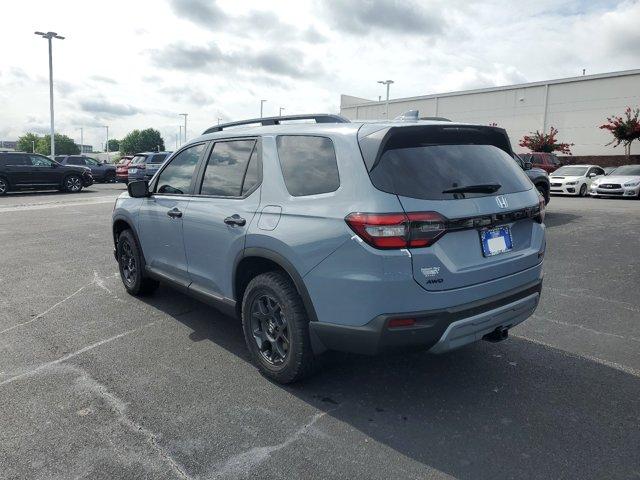 new 2025 Honda Pilot car, priced at $50,950