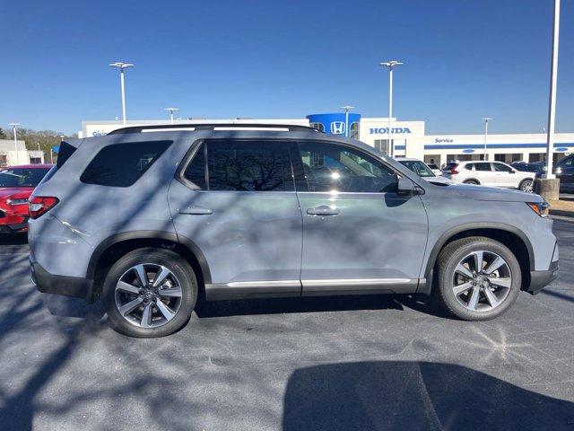 new 2025 Honda Pilot car, priced at $52,236