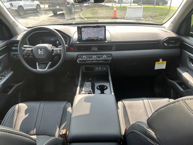 new 2025 Honda Pilot car, priced at $53,530