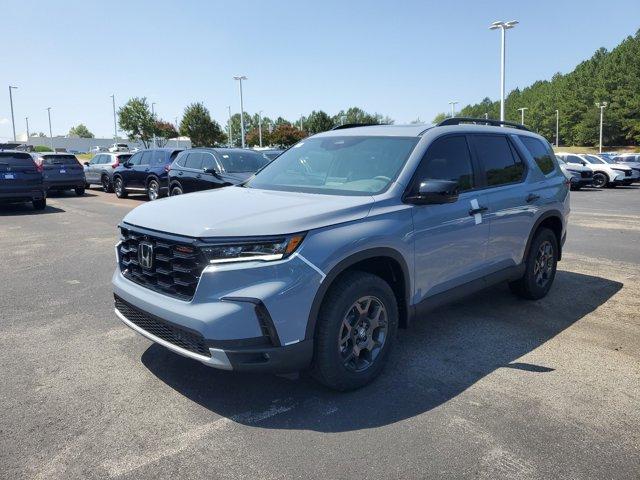 new 2025 Honda Pilot car, priced at $50,950