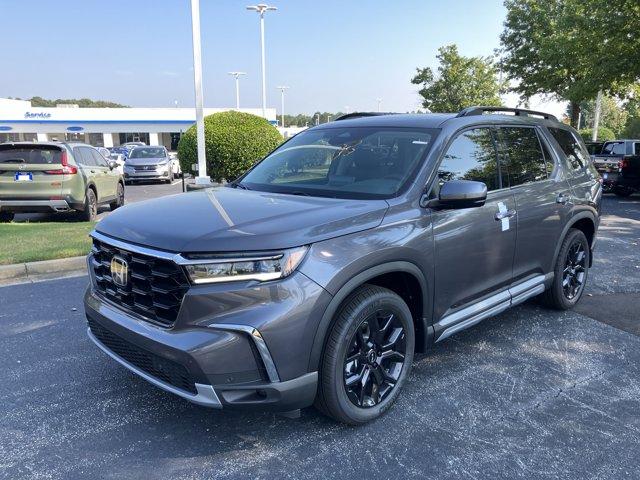 new 2025 Honda Pilot car, priced at $48,635