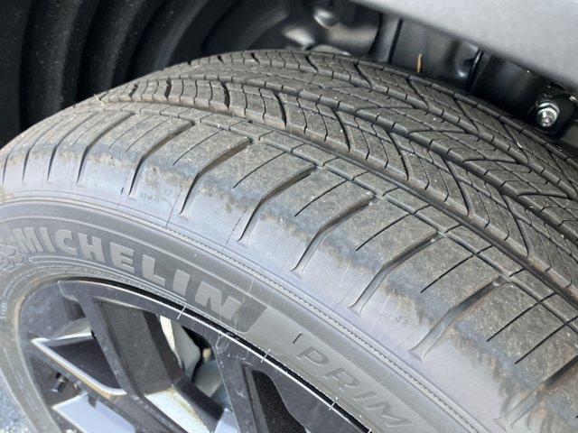 new 2025 Honda Pilot car, priced at $48,635