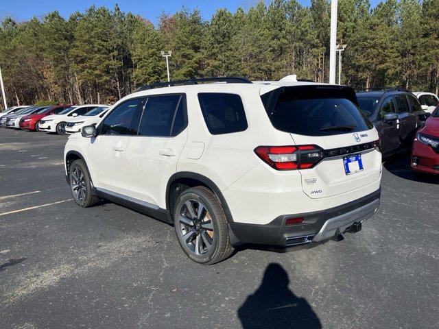 new 2025 Honda Pilot car, priced at $52,170