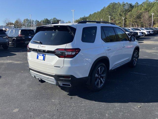 new 2025 Honda Pilot car, priced at $52,170