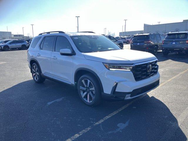 new 2025 Honda Pilot car, priced at $52,170