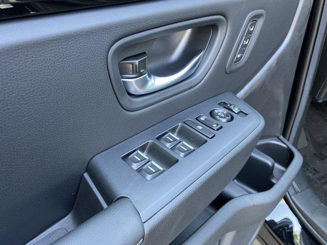 new 2025 Honda Pilot car, priced at $50,302