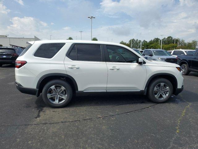 new 2025 Honda Pilot car, priced at $45,150