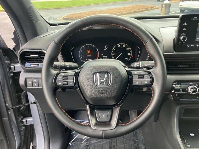 used 2025 Honda Pilot car, priced at $49,388