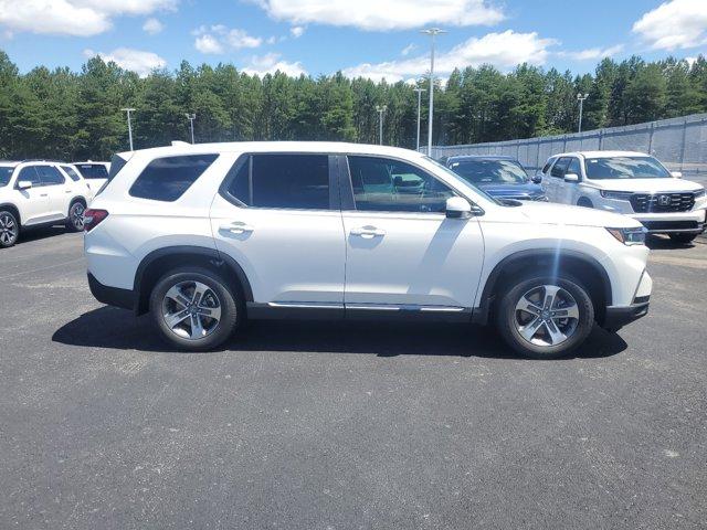 new 2025 Honda Pilot car, priced at $45,150