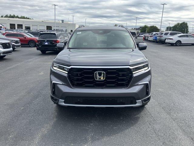 new 2025 Honda Pilot car, priced at $48,540