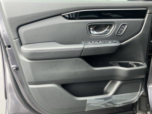 new 2025 Honda Pilot car, priced at $48,540