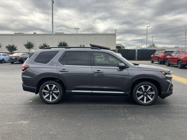 new 2025 Honda Pilot car, priced at $48,540