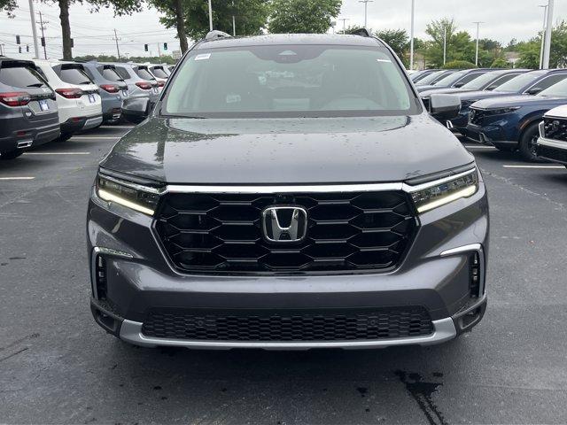new 2025 Honda Pilot car, priced at $53,530