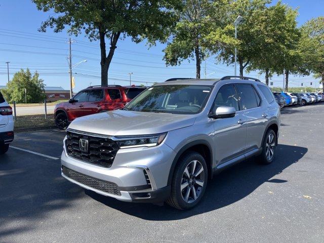 new 2025 Honda Pilot car, priced at $48,540