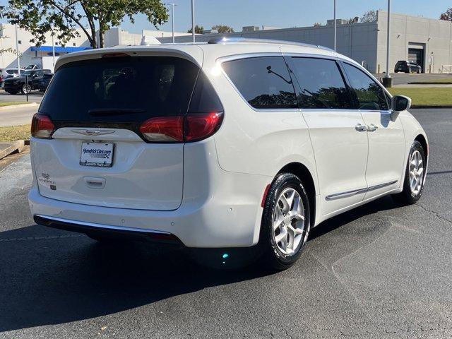 used 2020 Chrysler Pacifica car, priced at $27,359