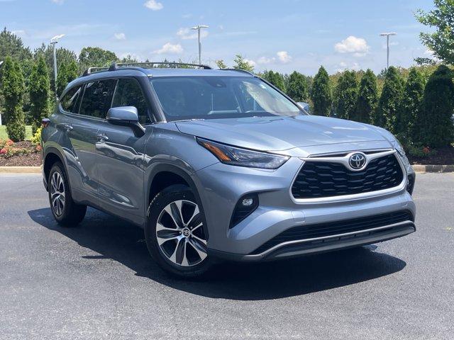 used 2021 Toyota Highlander car, priced at $30,959